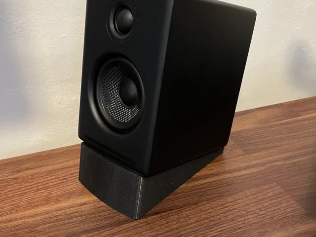 Audioengine A2+ desk stand