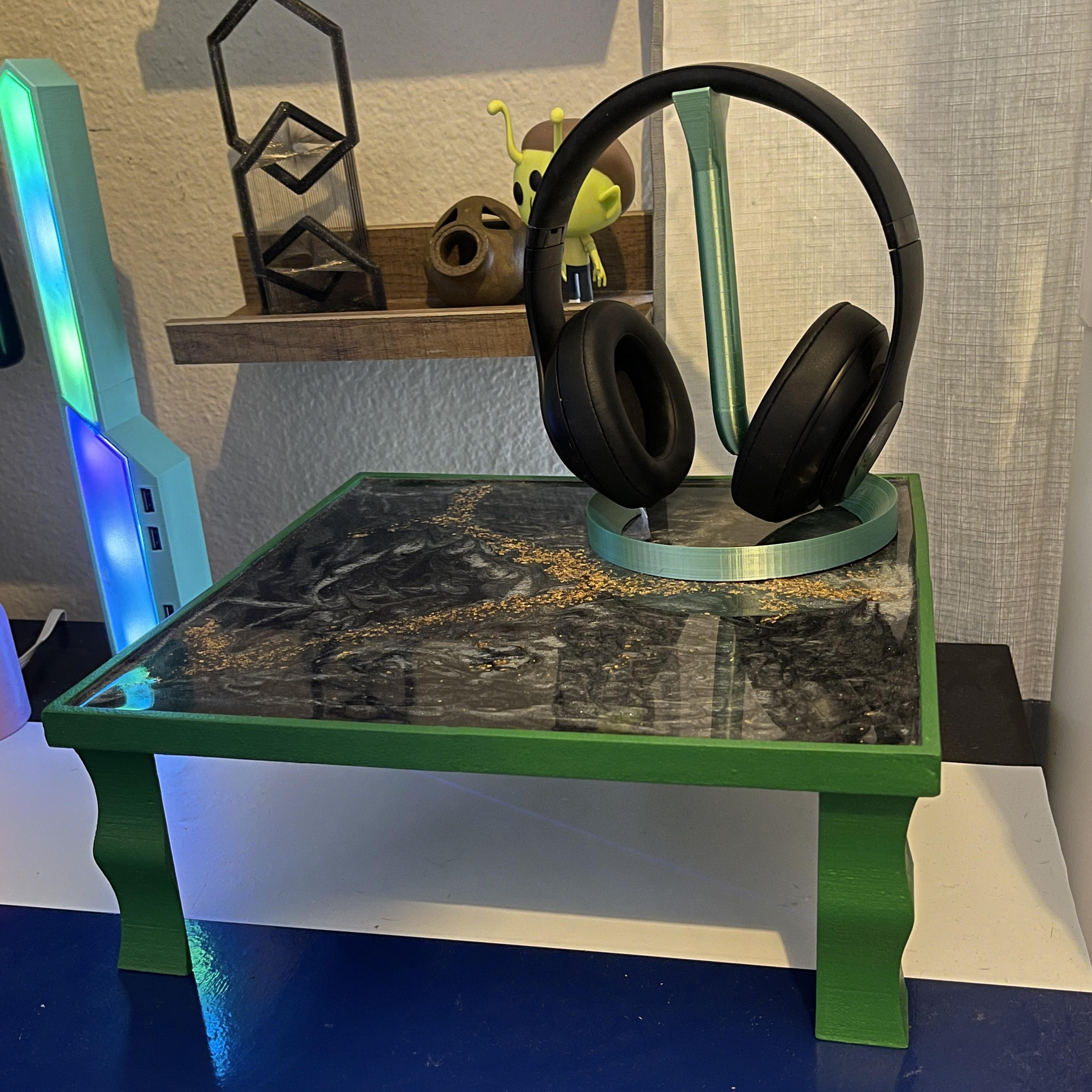 Freeform Resin Pour Desk Table