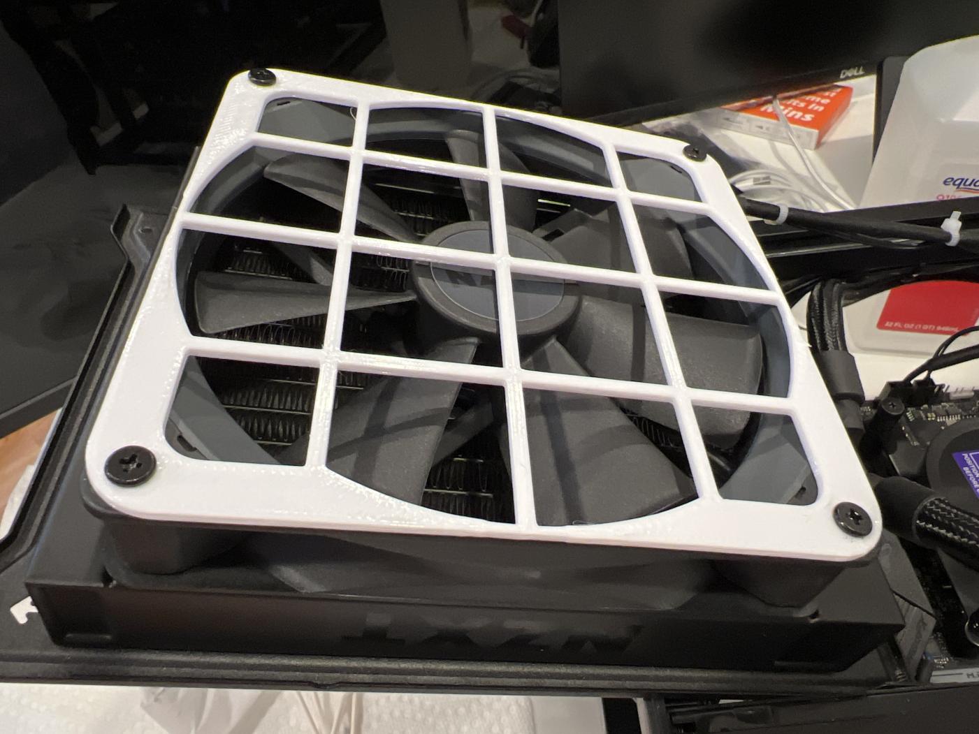 Rešetka za ventilator 2 – 3D štampano