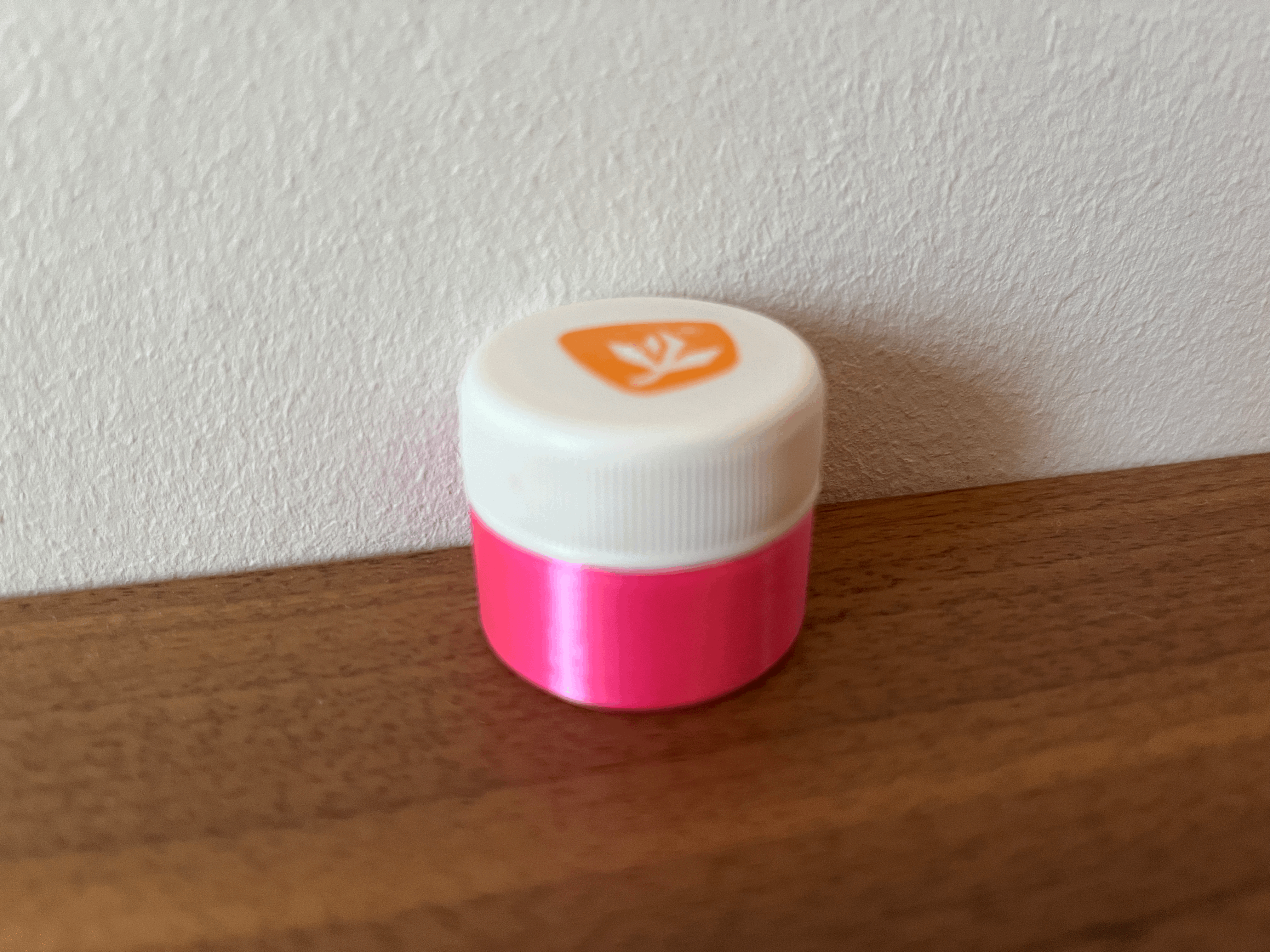 Miniatura 2 do modelo 3D PET bottle cap container
