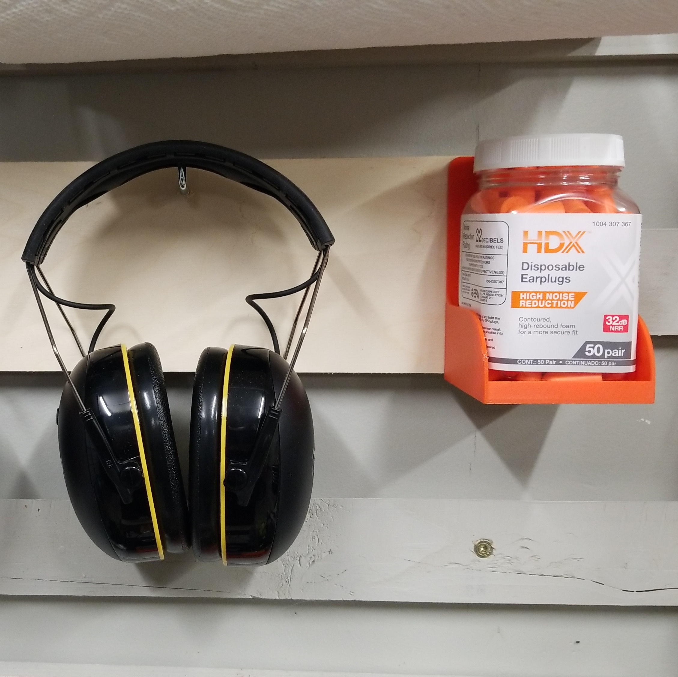 Miniatura 2 do modelo 3D HDX Earplug Holder