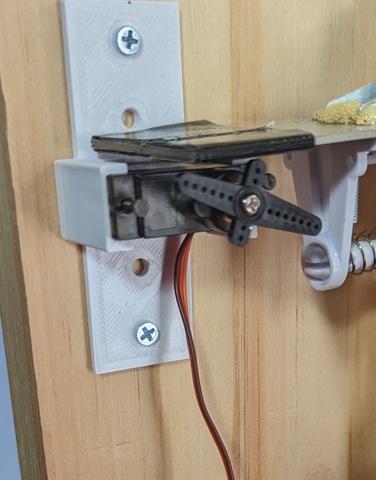 Servo Mount