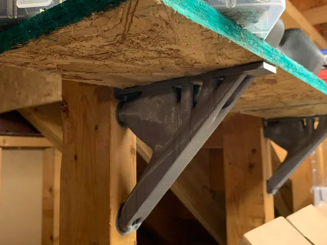Another Generative Shelf Bracket - easy print, 50+ lbs, and support free