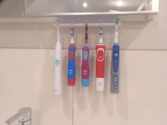 TOOTHBRUSHHOLDER (HANGING VERSION)