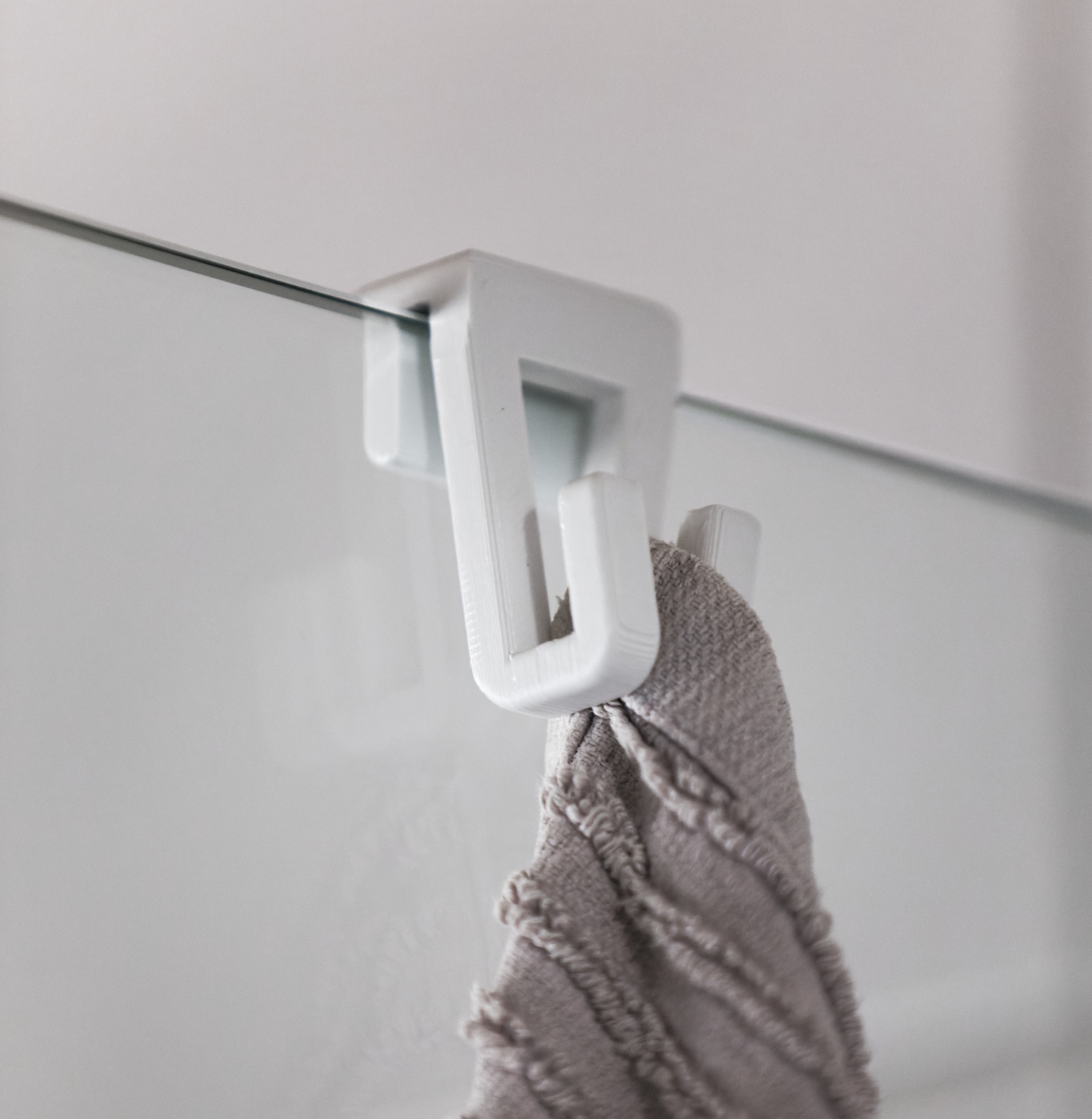 Quick release hook for glass shower wall - Quick Release Haken für Glasduschwand