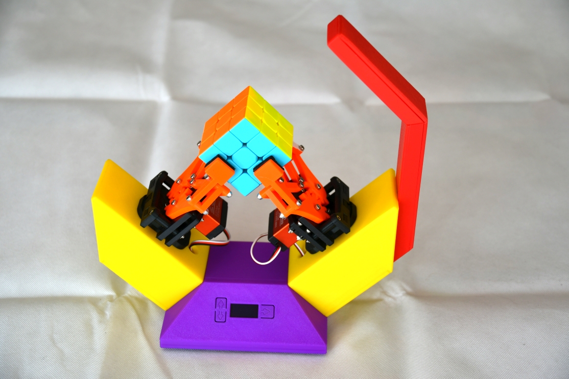 Rubik cube solver robot (V-shape)