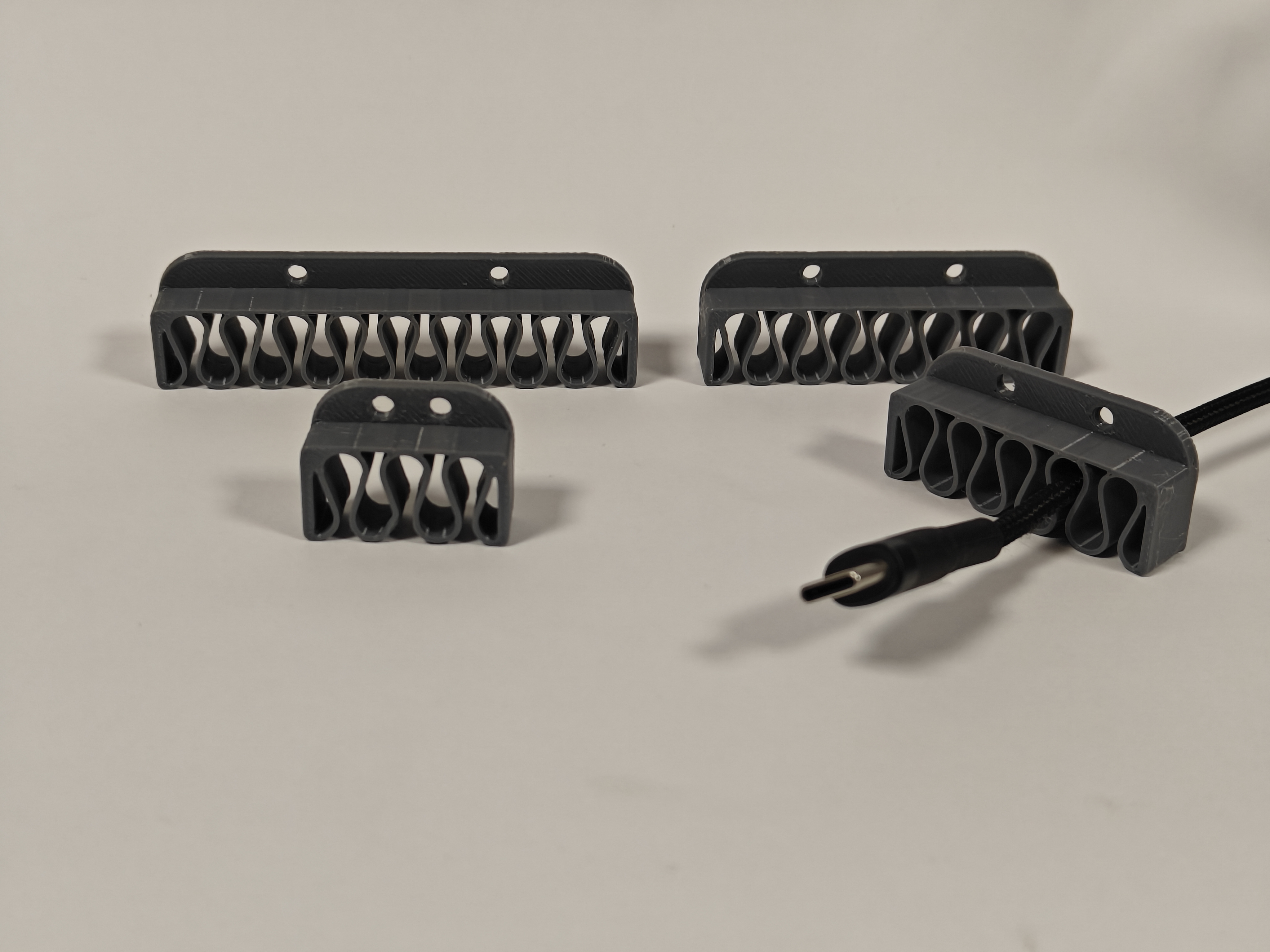 Screw-Mounted Cable Holders | 4 Sizes