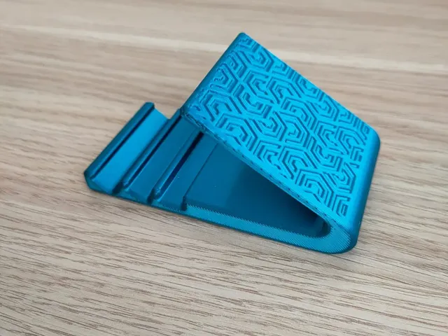 Phone Stand (Simple & Useful)