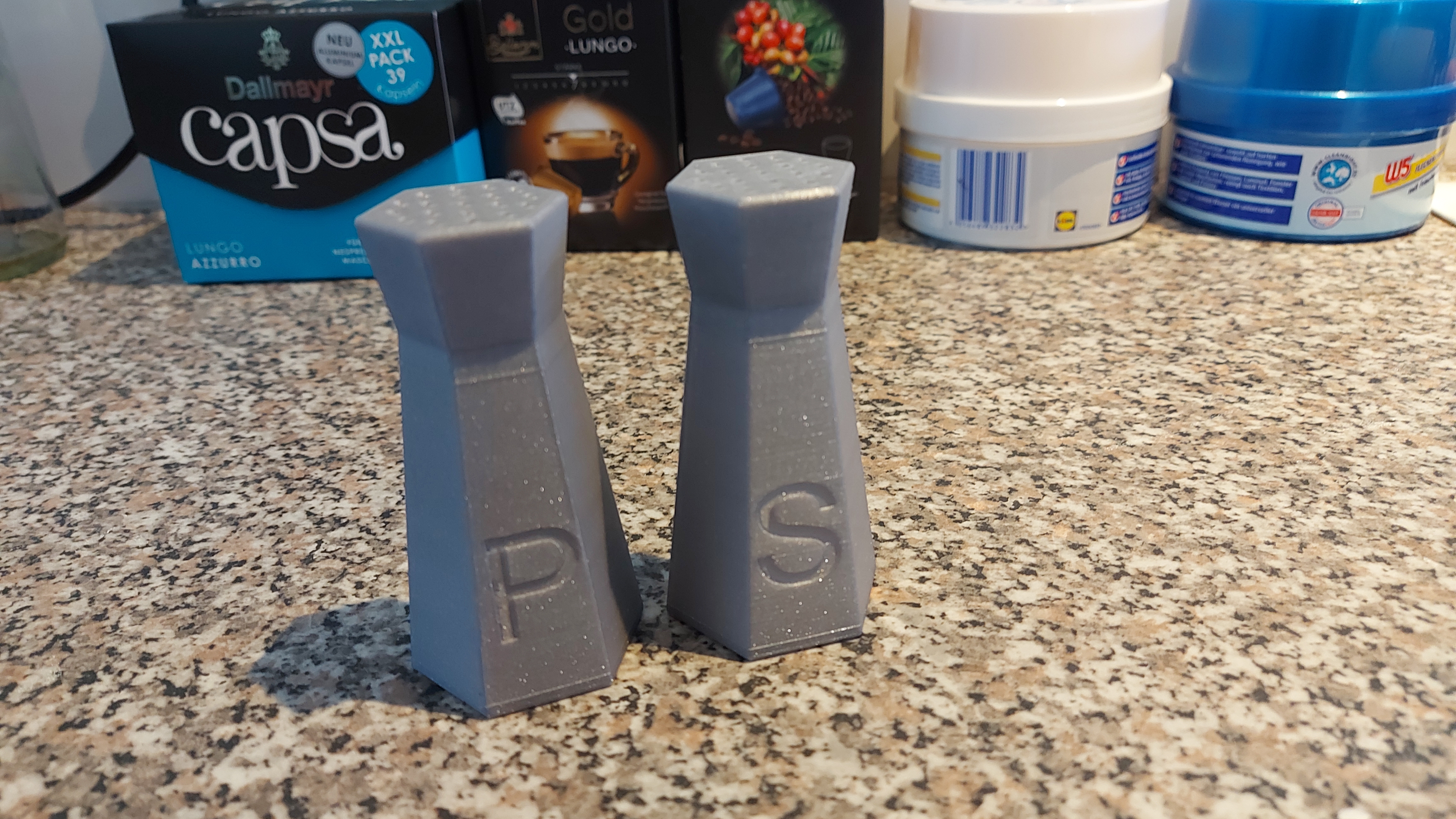 Salz und Pfeffer streuer Salt and pepper shaker
