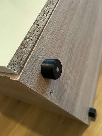 Cabinet feed
