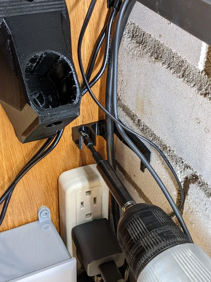 Hinged Cable Clip Divided – 5. kép