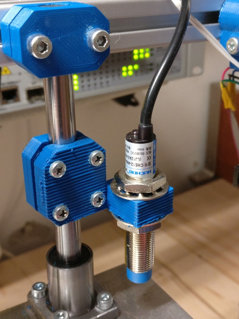 Miniatura 3 do modelo 3D Sparkcube Reprap Z-Endstop Holder