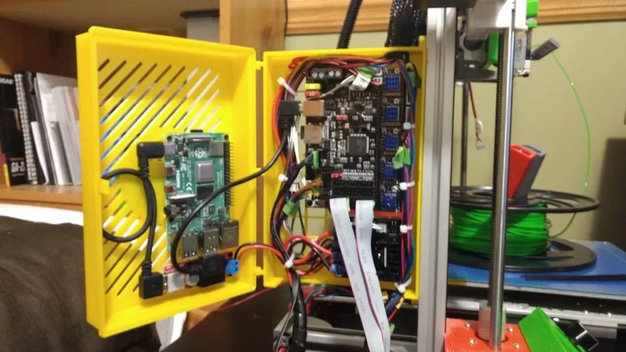 SKR 1.4 Turbo Hinged Electronics Case by PUDDLEFIST | Download