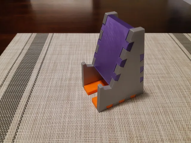 phone stand with dovetail joints