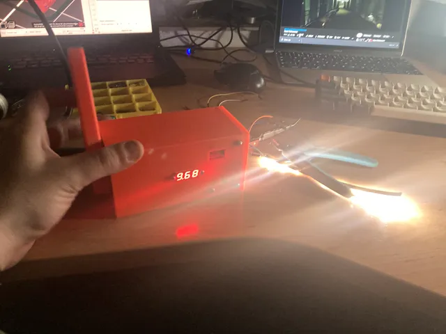 3D printed hand crank/gravity generator