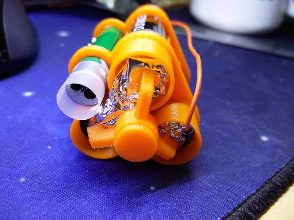 Miniatura 4 do modelo 3D Laser AA Battery Mount