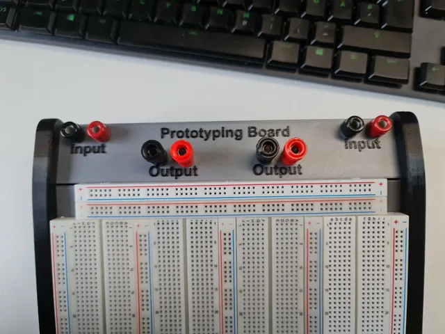 Prototyping board / breadboard