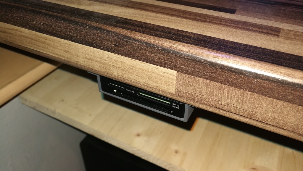 Transcend TS-RDF8K Card Reader Mount by Chrismettal - Binary-6 ...