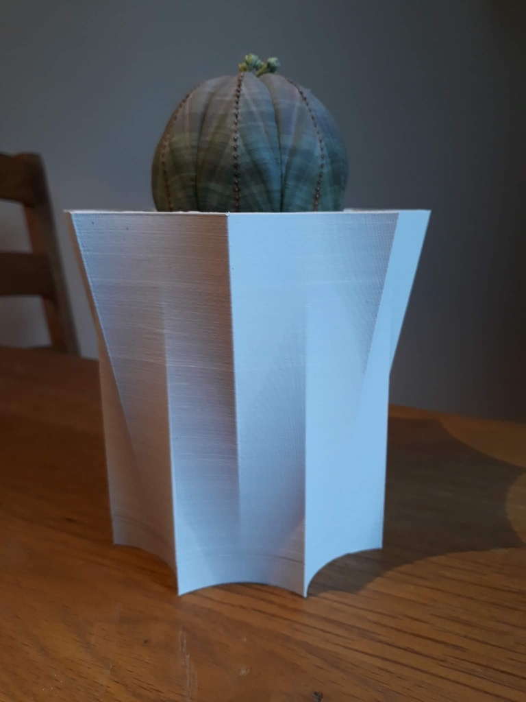 Miniatura 7 do modelo 3D Octopot - Octagonal Rounded Plant Pot 