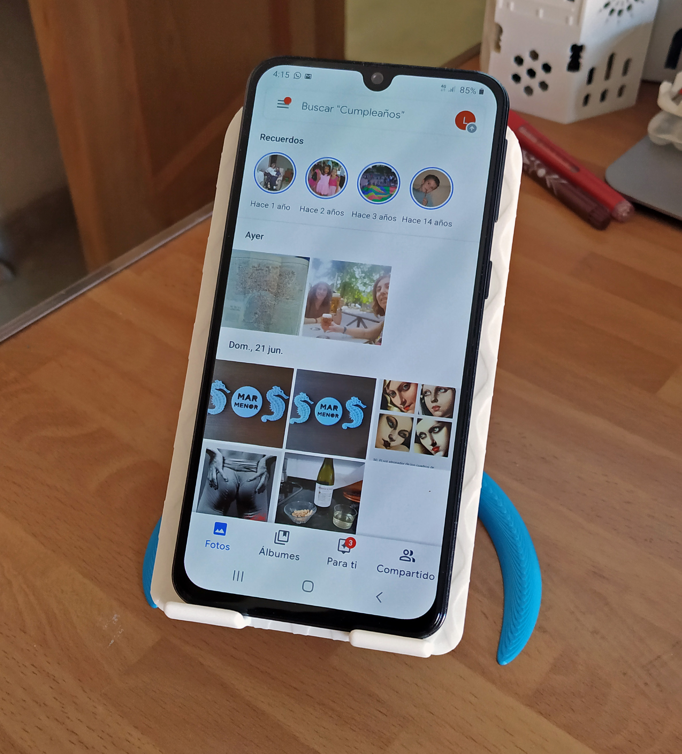 Regulable mobile/tablet holder by imakina Download free STL model