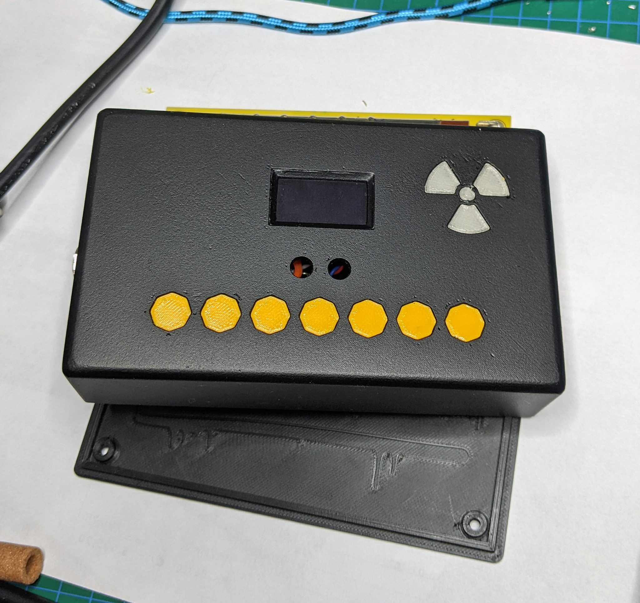 MightyOhm Geiger Counter Case by flazer Download free STL model