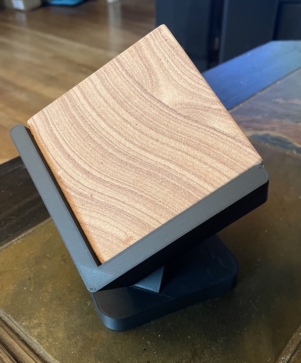Angled coaster holder (v1.2)