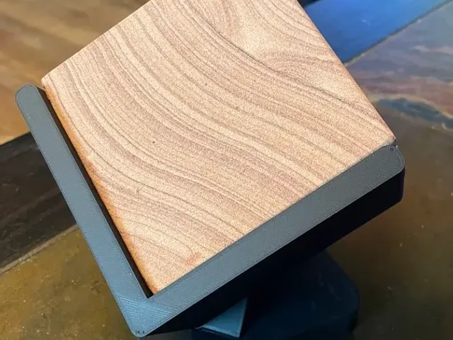 Angled coaster holder (v1.2)