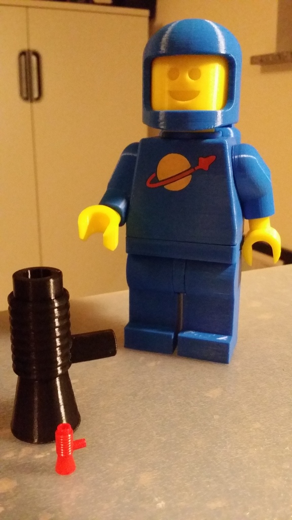 Giant Minifig megaphone / Blaster by Backmann3D Download free STL