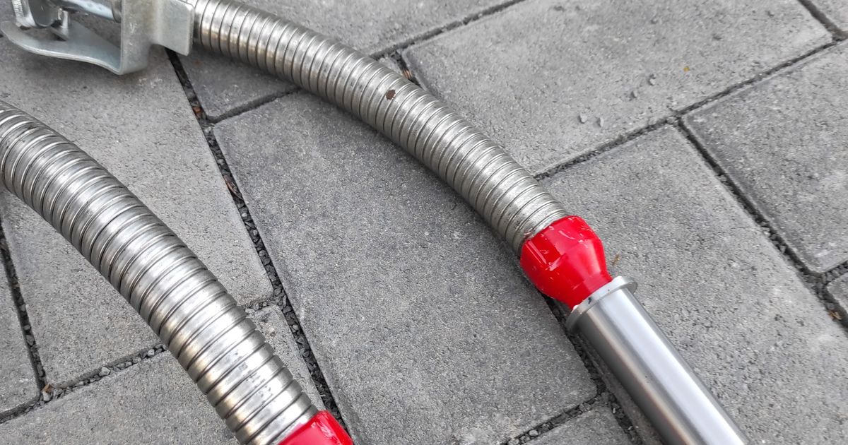 Gasoline to diesel nozzle adapter / Benzin auf Dieselstutzen Adapter by