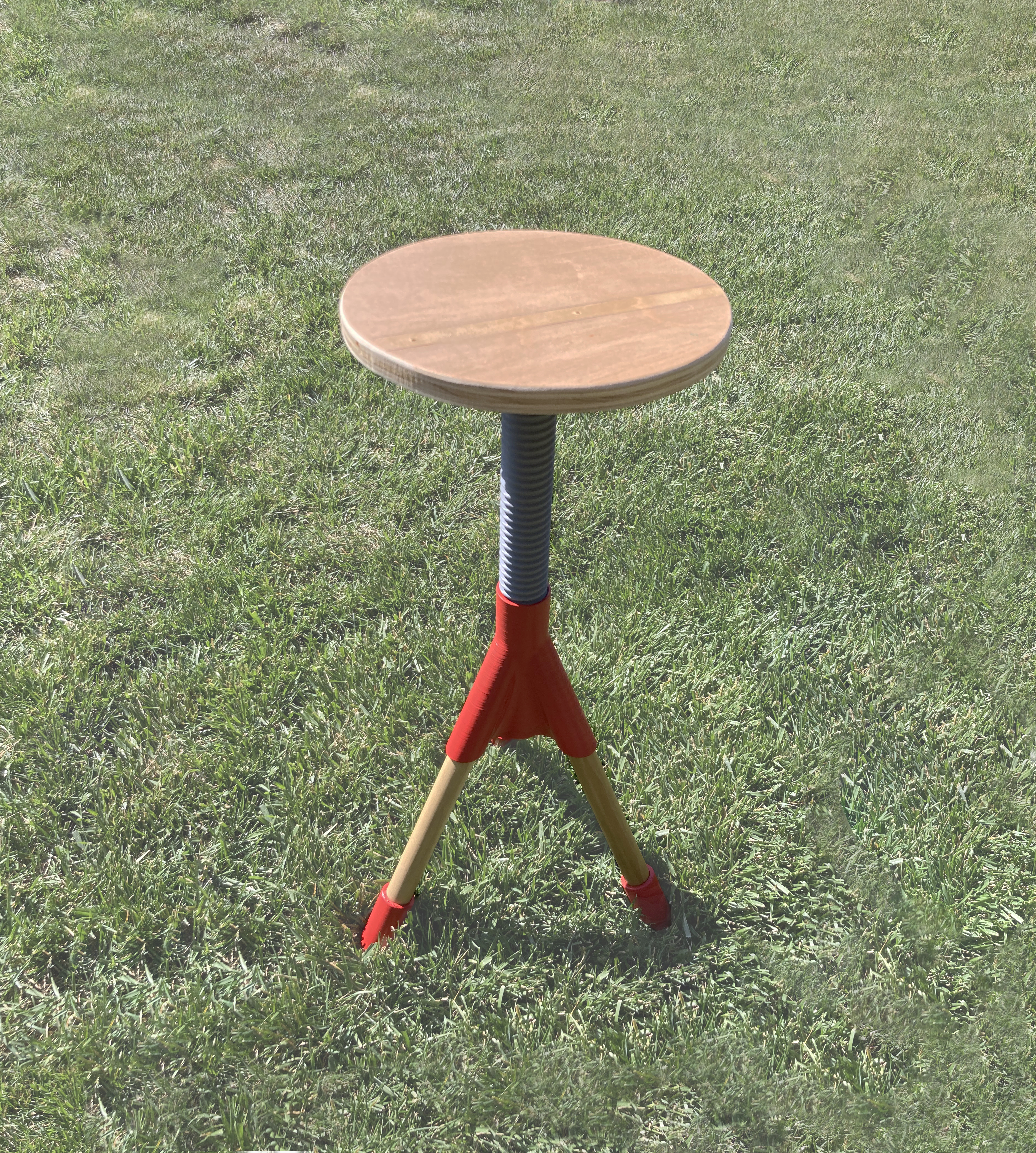 Big Helix Adjustable Shop Stool