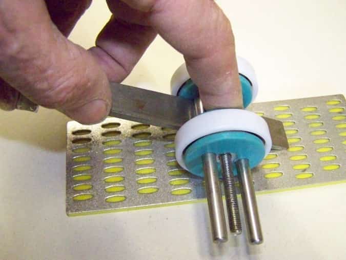 Honing guide. Chisel and planer blade sharpening jig by kjs Download