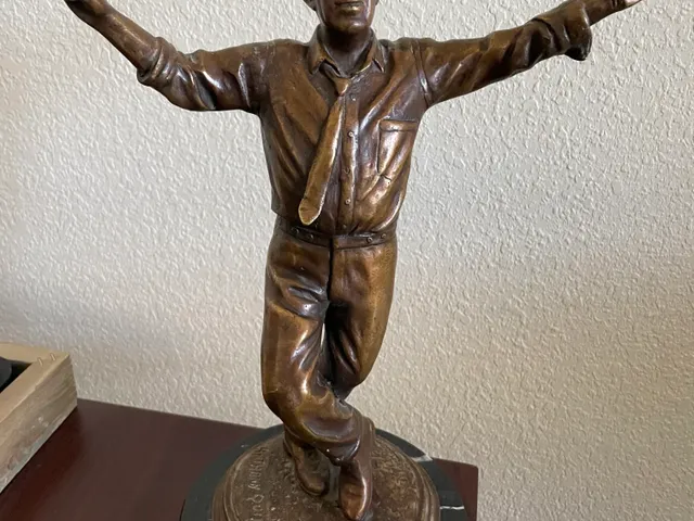 Statue of Actor Anthony Quinn