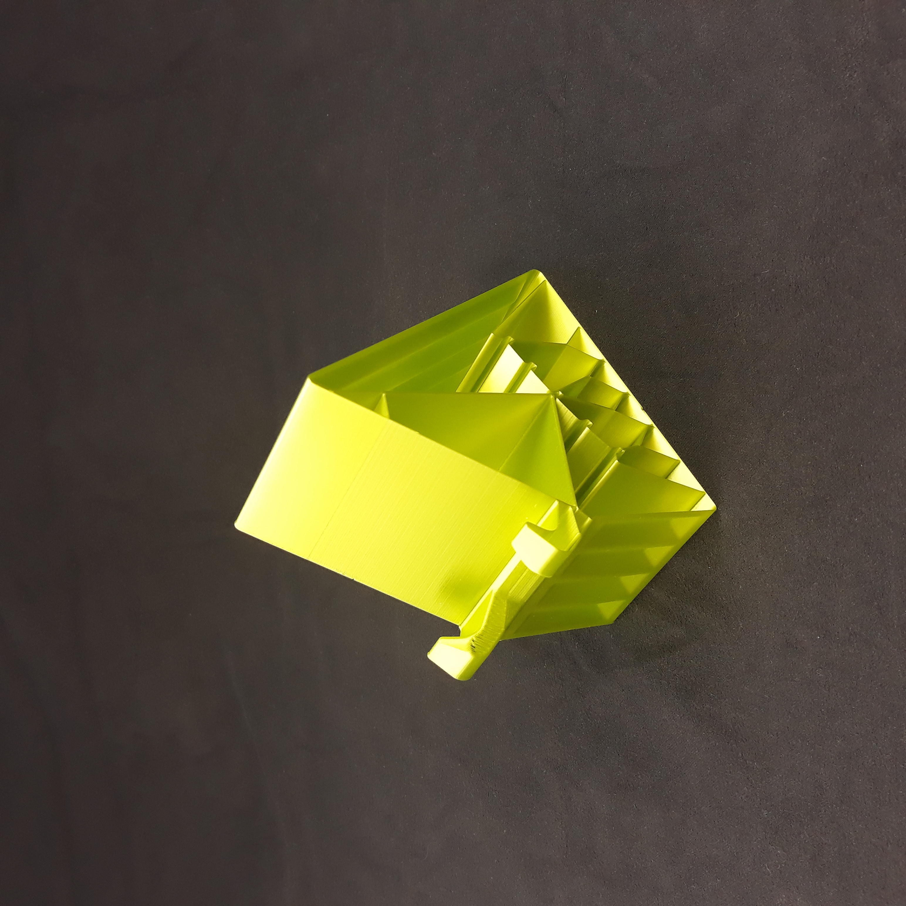 Miniatura 6 do modelo 3D TCV phone stand