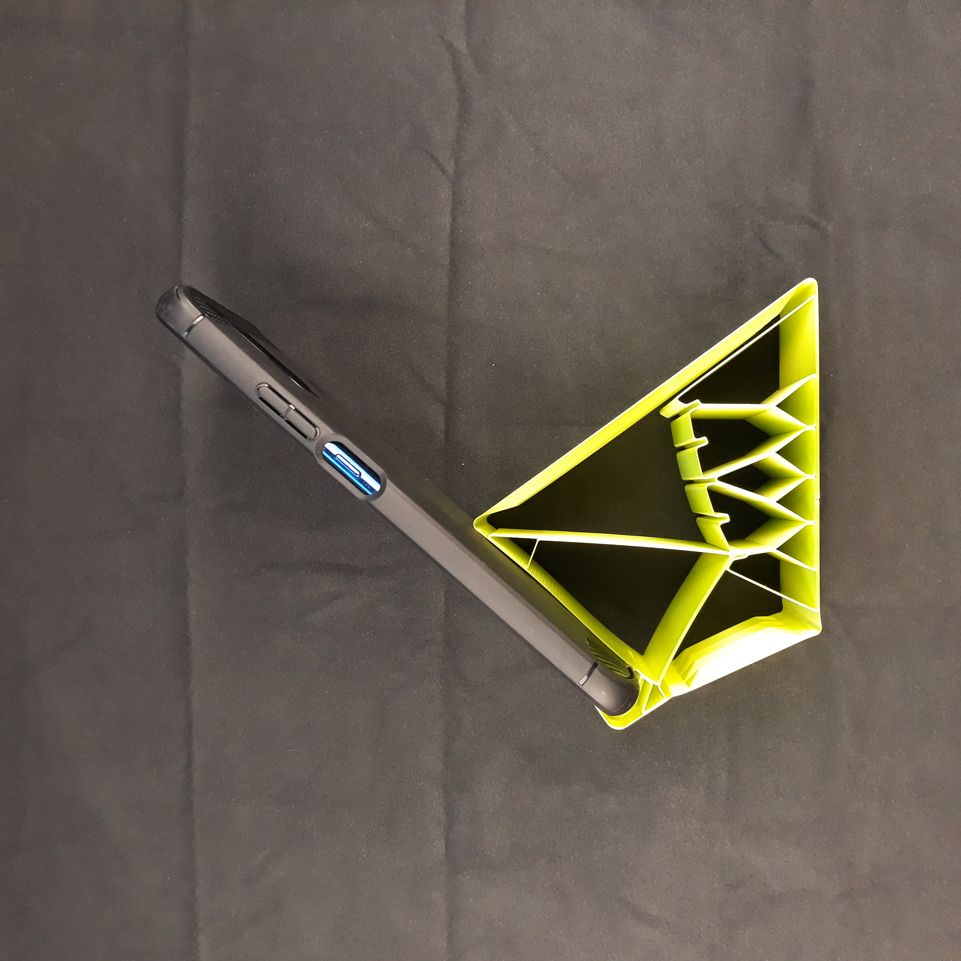 Miniatura 2 do modelo 3D TCV phone stand