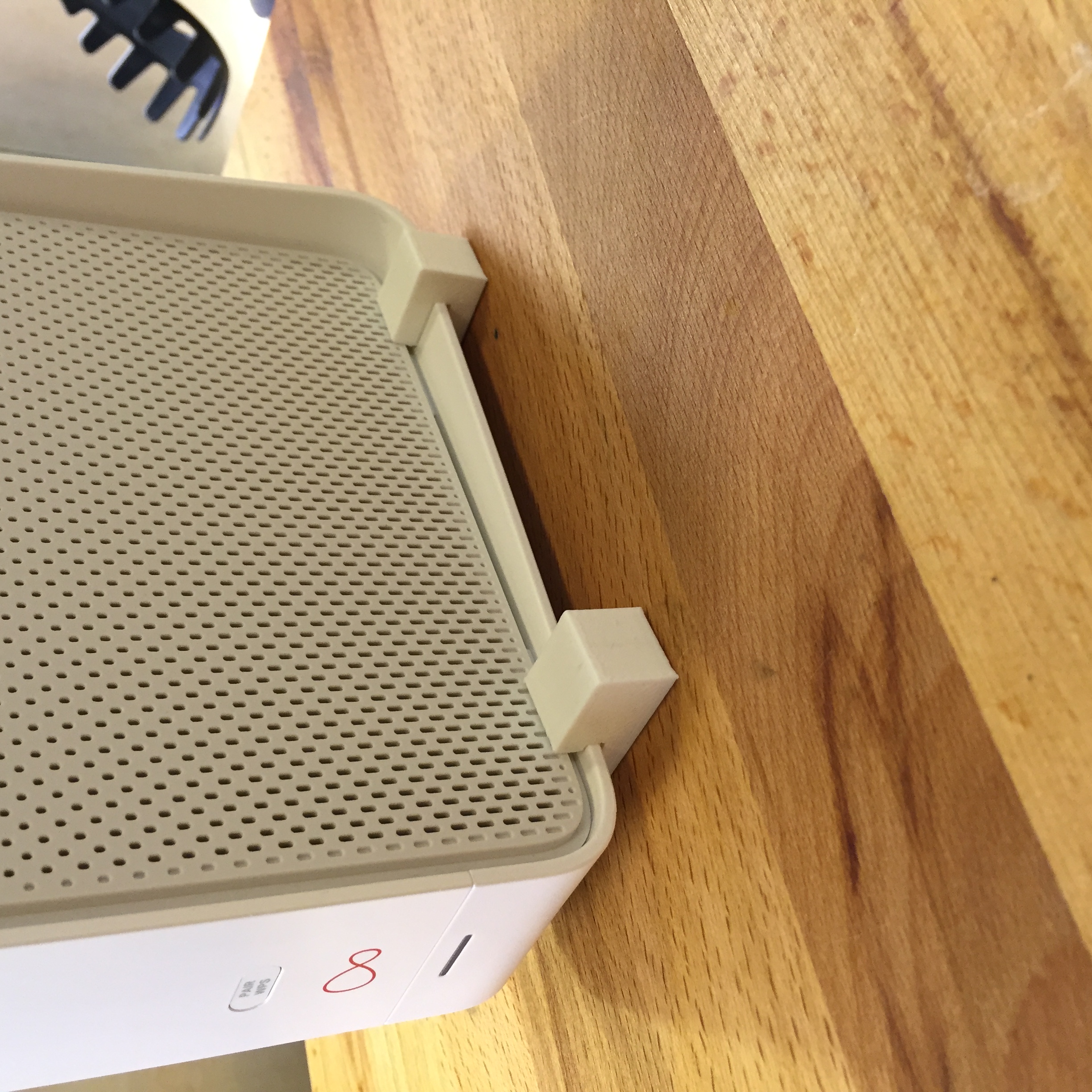VirginMedia SuperHub 3 White - Router Wall Mount (UK)
