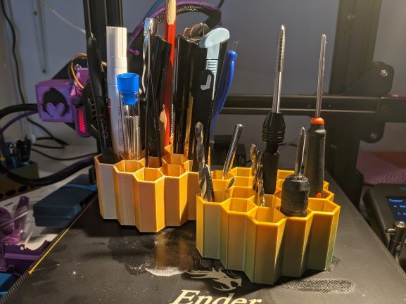 Honeycomb tool holder