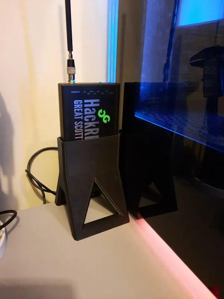 HACK RF ONE STAND SUPPORT FREE by carter_383 | Download free STL model ...