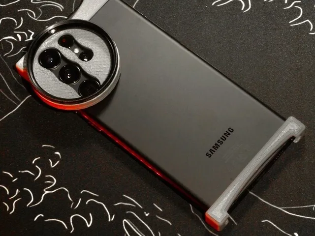 Samsung Galaxy S22 Ultra Case - 55mm Camera Filter Mount (Remix)