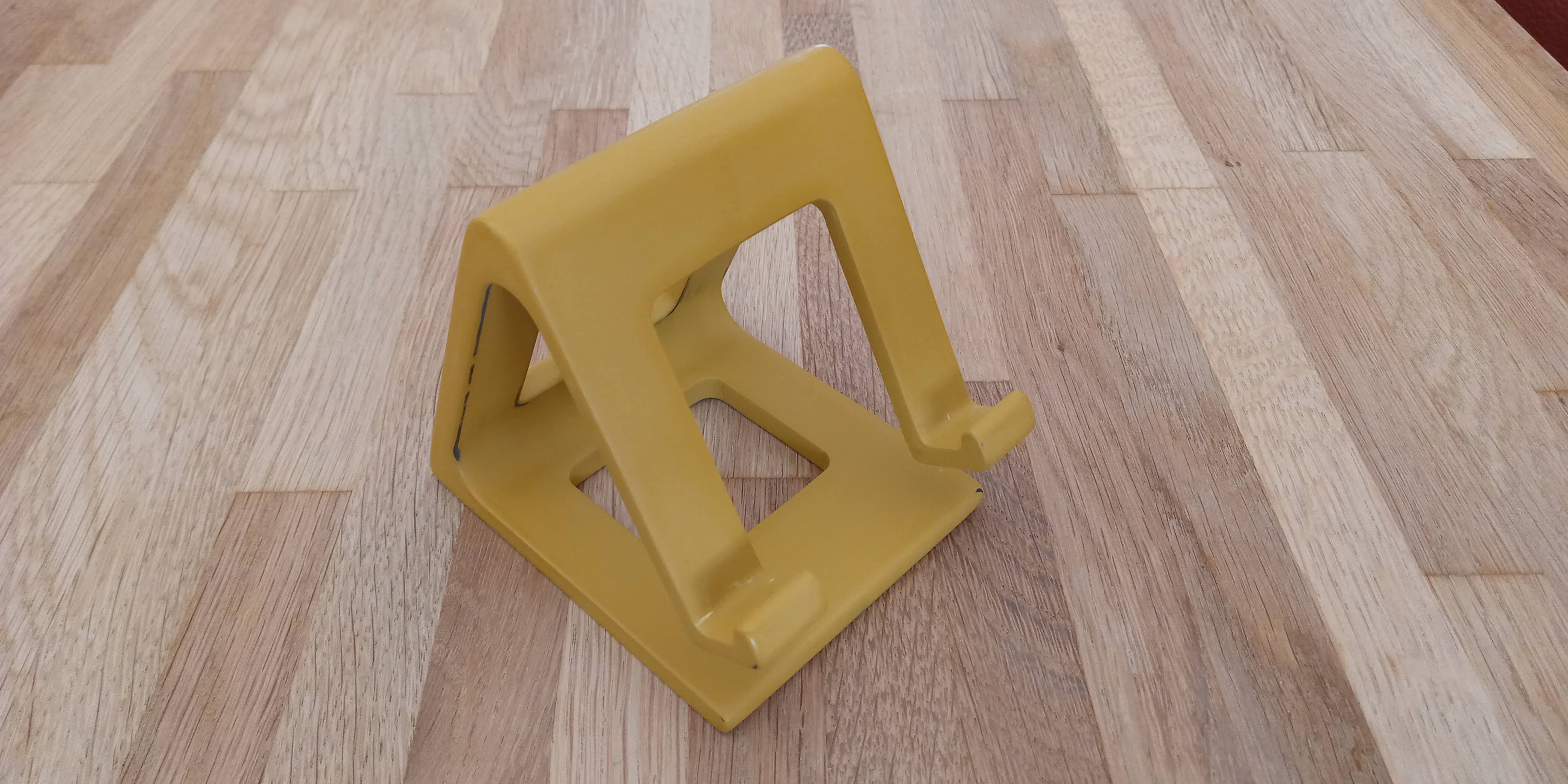 Phone Stand (no supports)