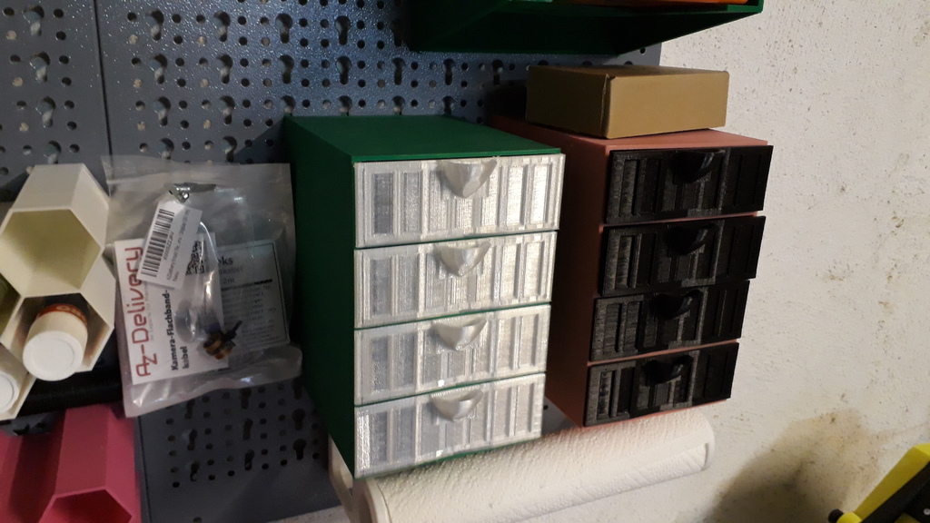 Drawer for pegboard, brand: Küpper (Hornbach) 