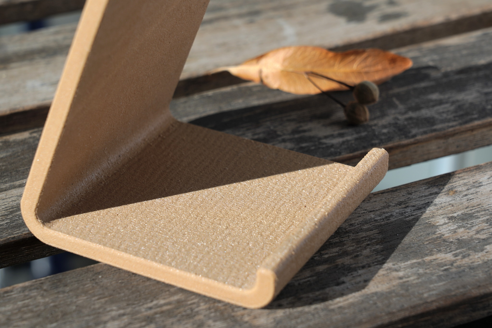 Phone Stand with a Wood Pattern