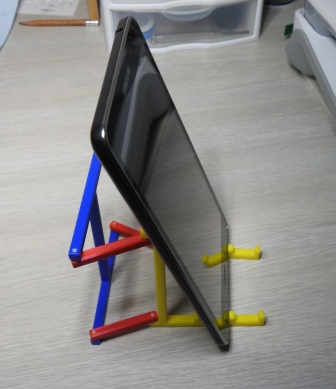Miniatura 8 do modelo 3D Foldable Tablet/Phone Stand