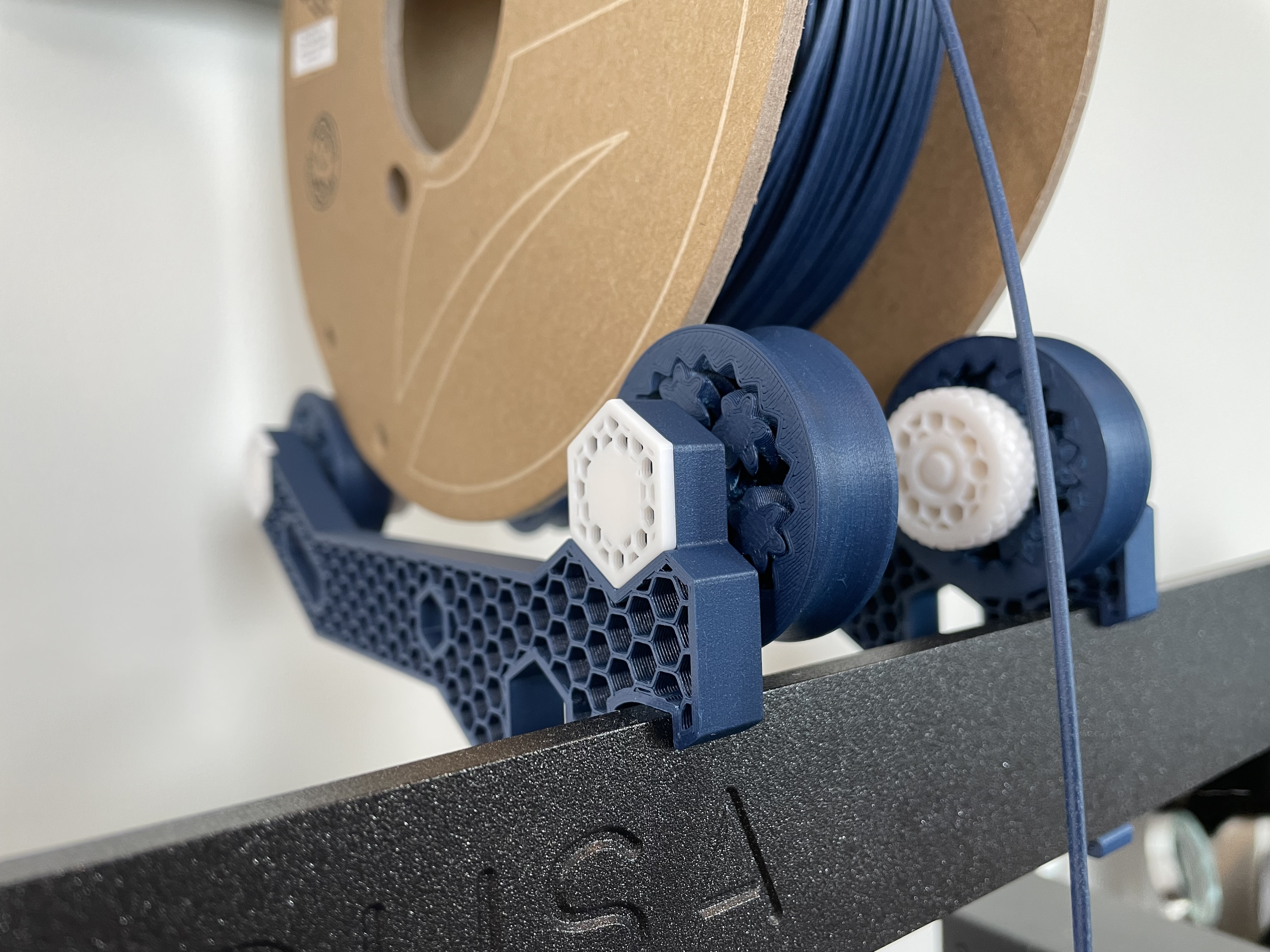 Prusa i3 MK2/MK3 Spool Holder - 100% Printed with Herringbone Planetary Gear Bearings