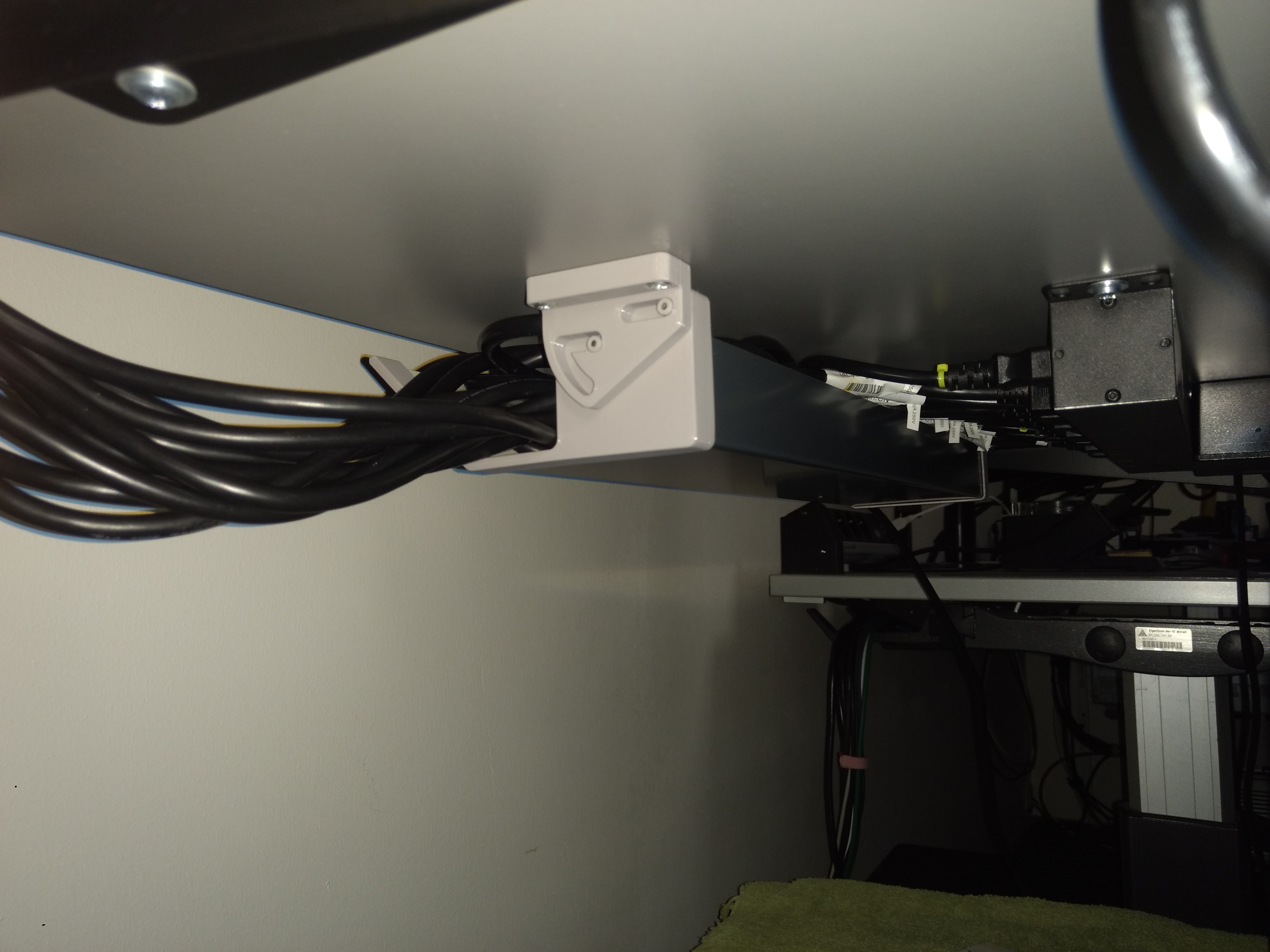 Miniatura 3 do modelo 3D Cable tray / Kabelwanne