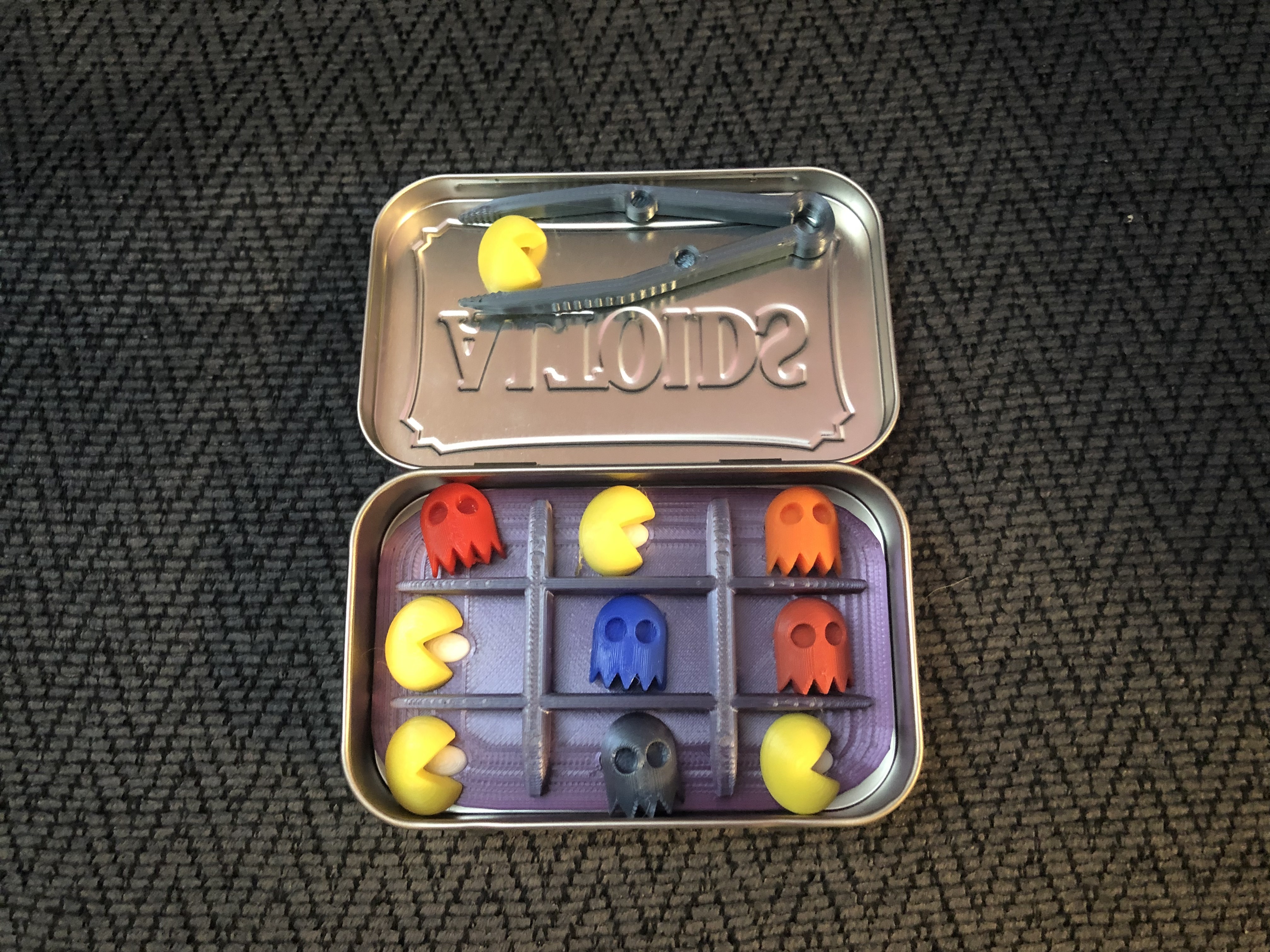 Tic Tac Toe-Pac Man version