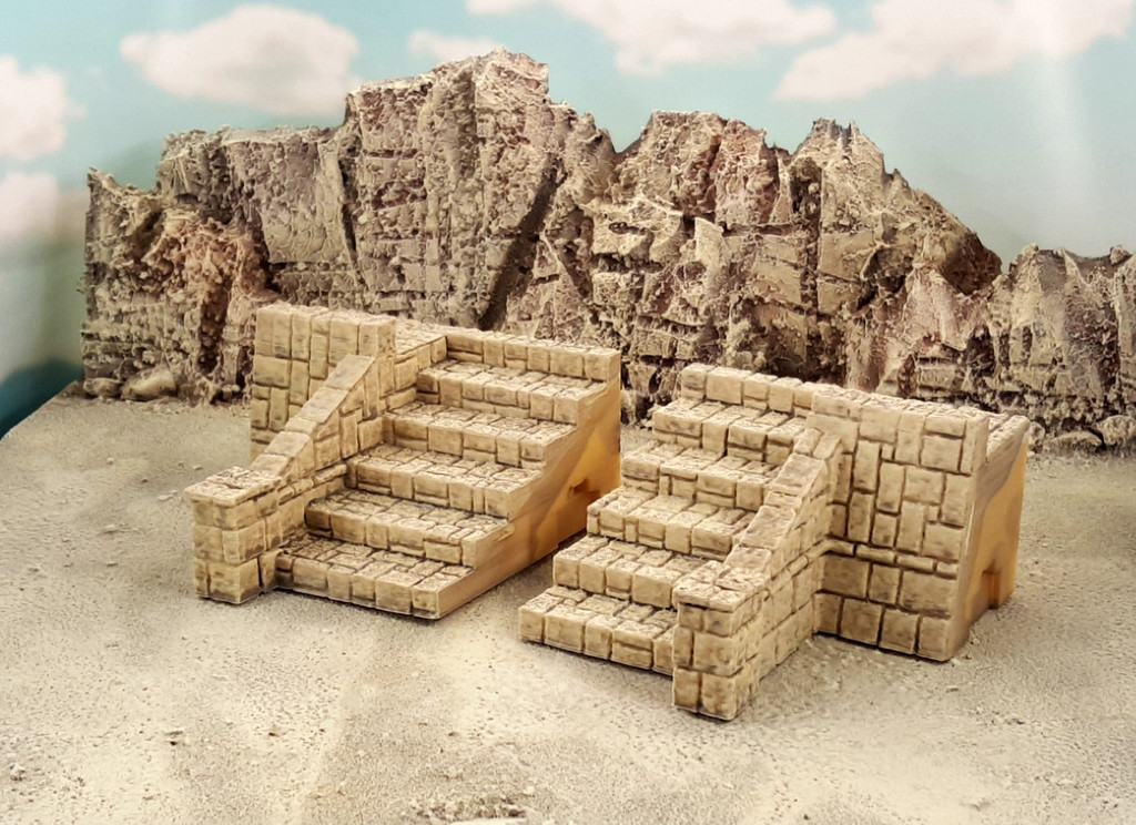 Miniatura 4 do modelo 3D Tikal temple grounds B