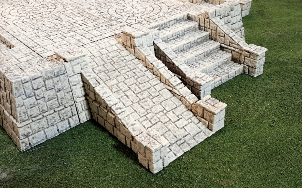 Miniatura 5 do modelo 3D Tikal temple grounds B