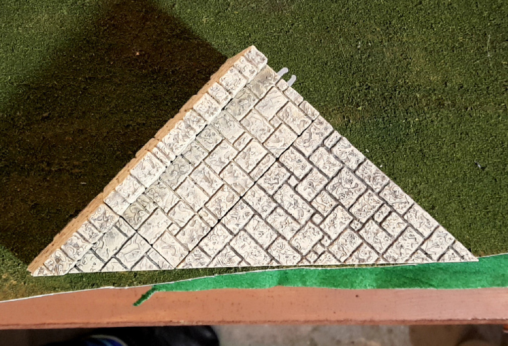 Miniatura 8 do modelo 3D Tikal temple grounds A