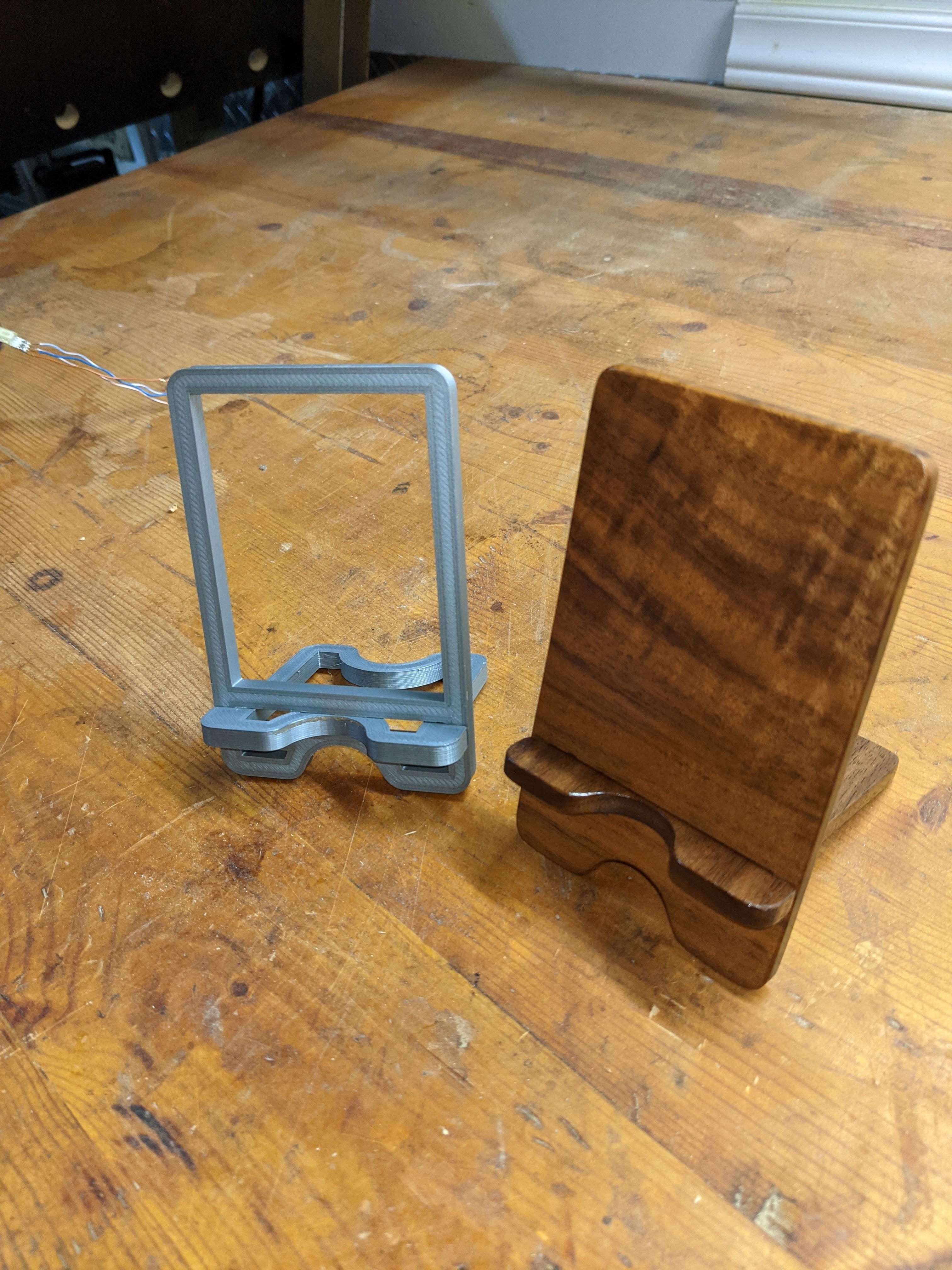 Collapsible Phone Stand / Router Template