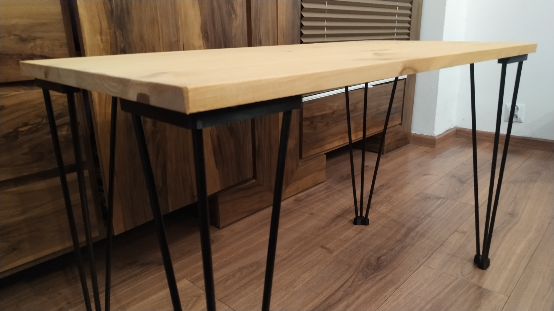 Coffee table Hairpin legs good for daily usage